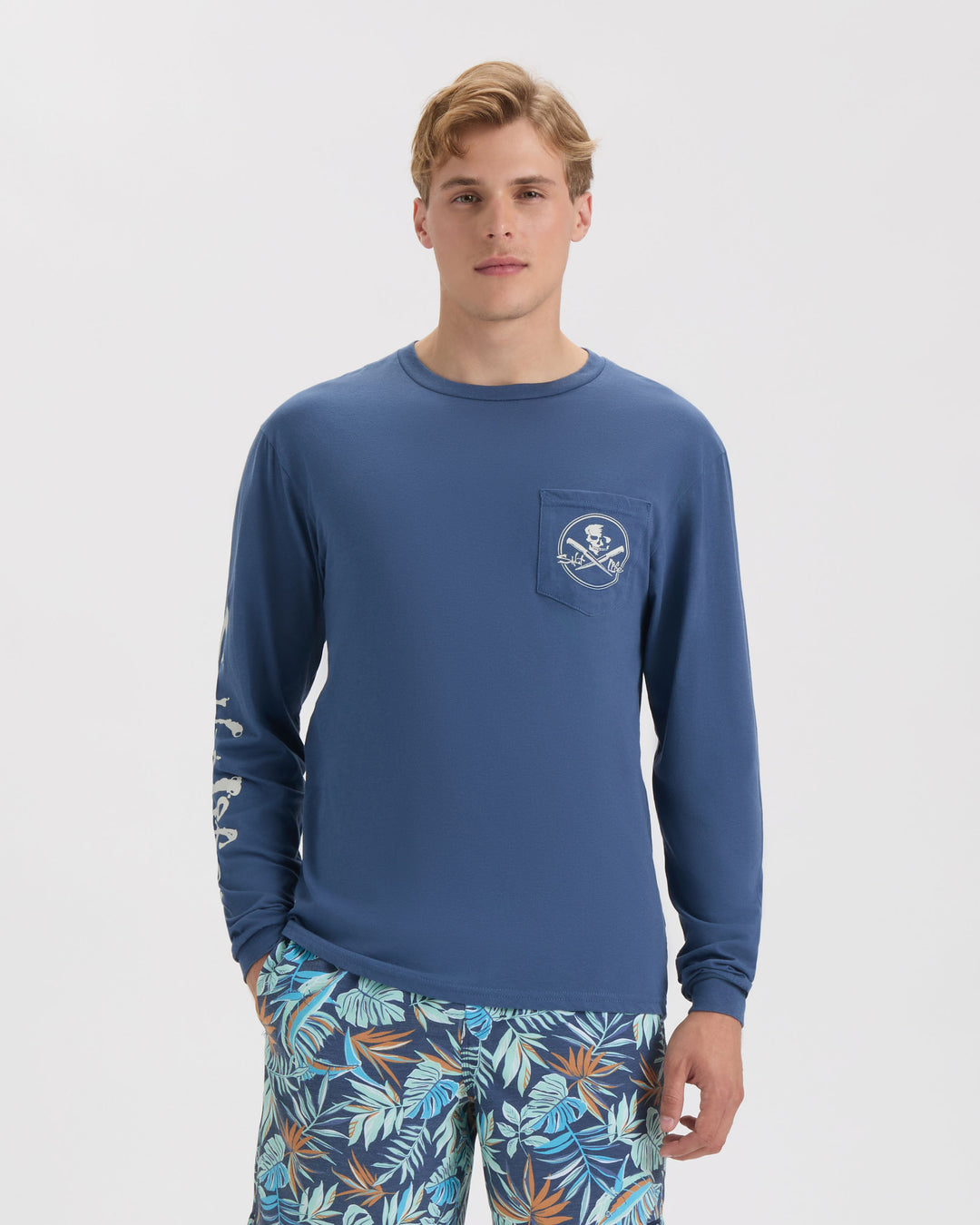 Men’s Skull and Fillet Long Sleeve Shirt